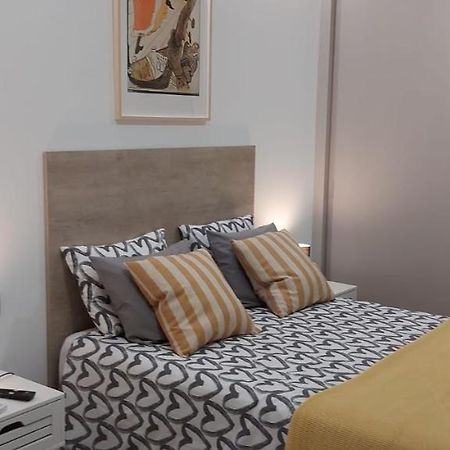Stone House Rooms Порріньйо Екстер'єр фото